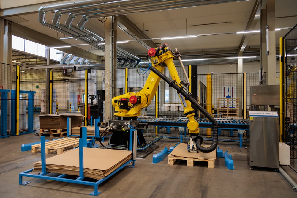 drie snijlijnen en een  verpakkingsstraat bij Royal Vaassen voor het productieproces